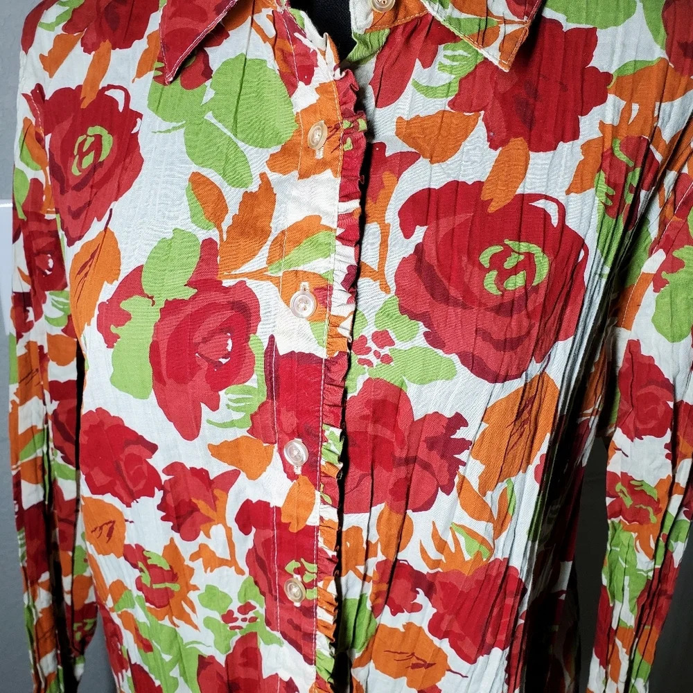 FIELDGEAR Women's Floral Ruffle Trim Buttondown Blouse Size Large NWOT - Picture 10 of 15